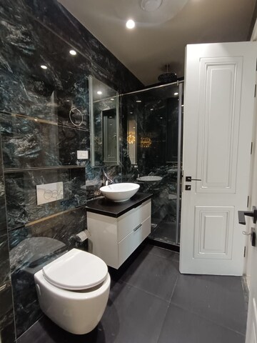 Bathroom in 3 BHK Apartment at DLF The Ultima, Sector 81 – for Sale