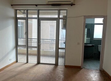 Room in 3 BHK Apartment at Conscient Heritage Max, Sector 102 – for Rent