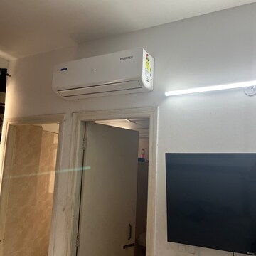 Building Lobby in 1 BHK Apartment at AVL 36 Gurgaon, Sector 36a – for Rent