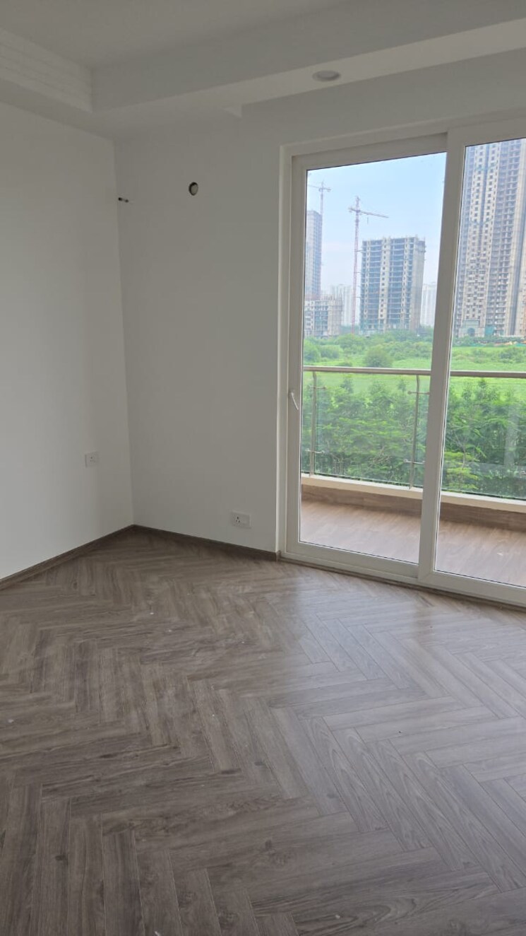 Room, sector 152 3 Bedroom 1775 Sq.Ft. Apartment In Sector 152 Noida 9015504