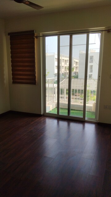 Room in 2 BHK Apartment at Godrej Eternity, Kanakapura Road – for Rent