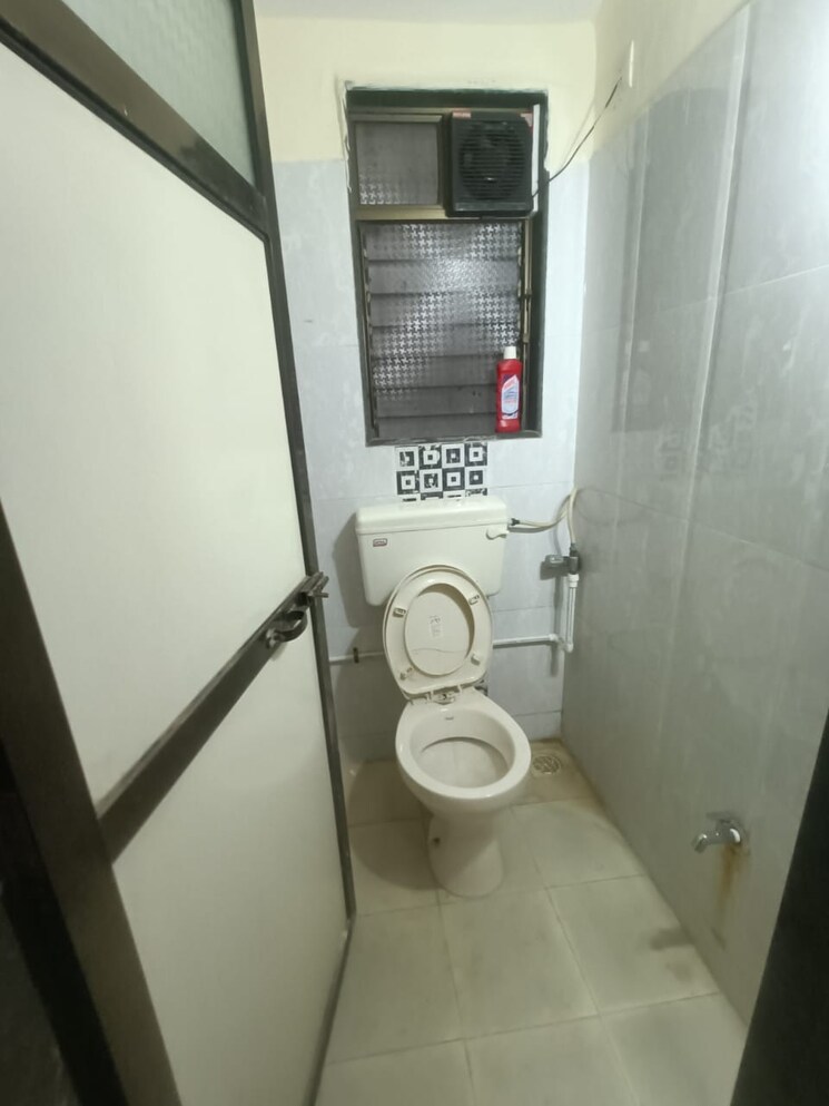 Bathroom, dgs-sheetal-dham 1 Bedroom 423 Sq.Ft. Apartment In Vasai East Palghar 9015568