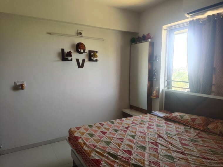 Master Bedroom, chandkheda 3 Bedroom 1750 Sq.Ft. Apartment In Chandkheda Ahmedabad 9015660