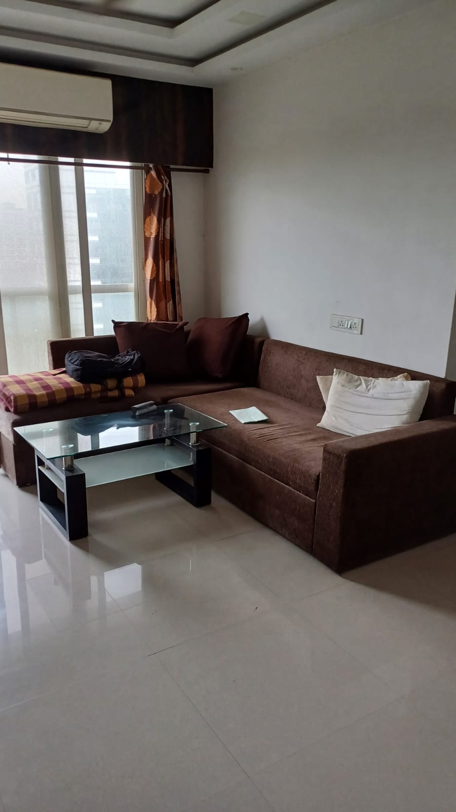 1 BHK + Study Room Apartment For Rent in Crescent Solitaire