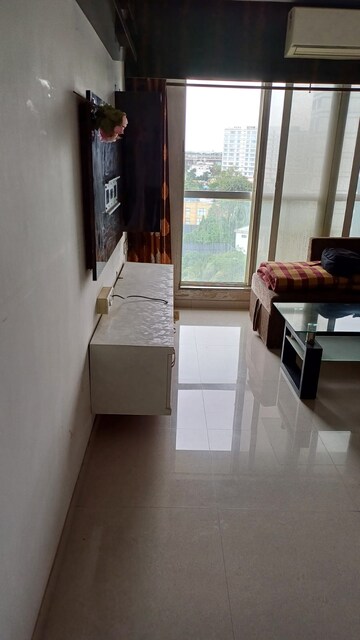 Furnished Amenities in 1 BHK Apartment at Crescent Solitaire, Sakinaka – for Rent