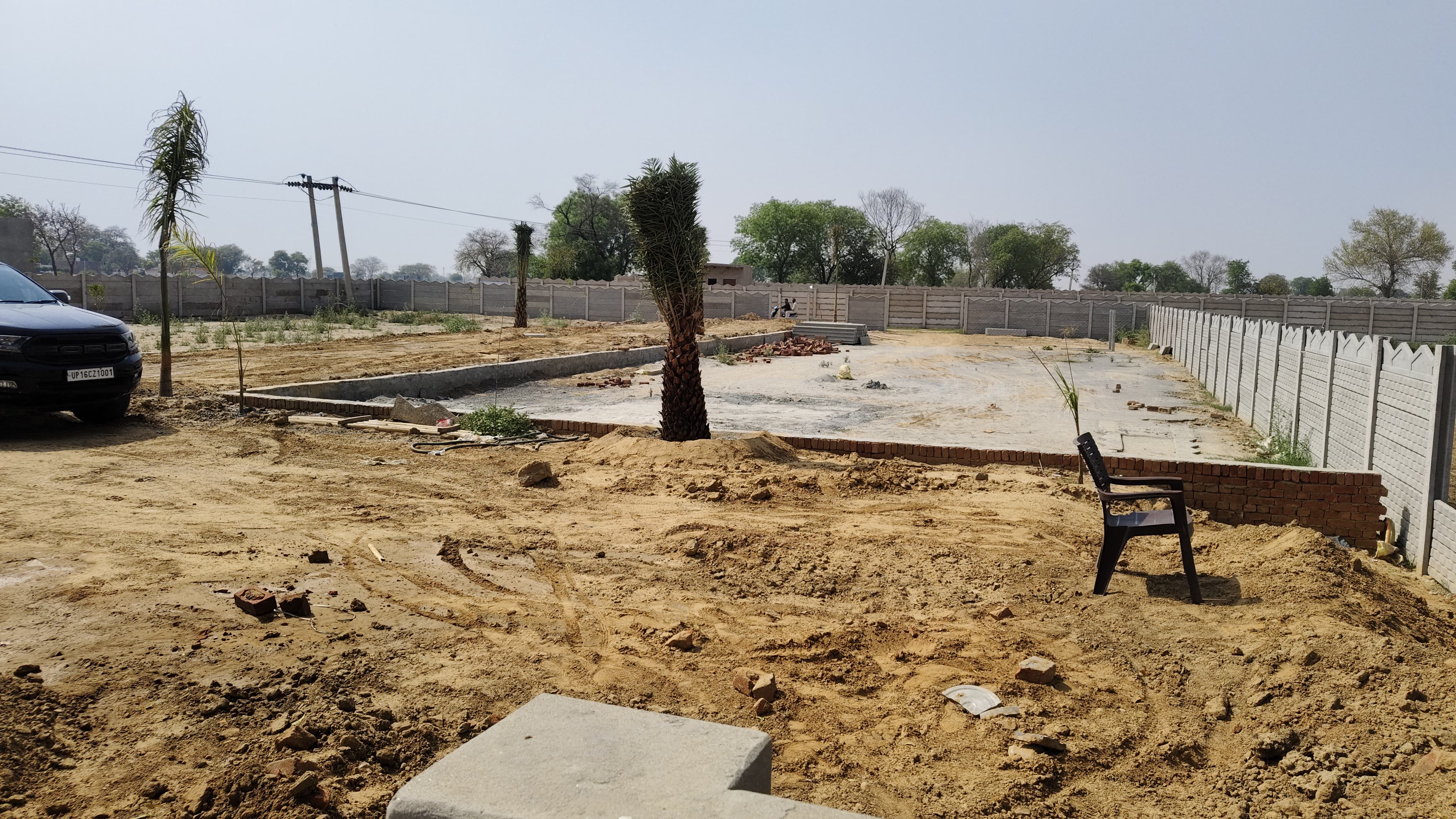 Plot For Sale in Jattari