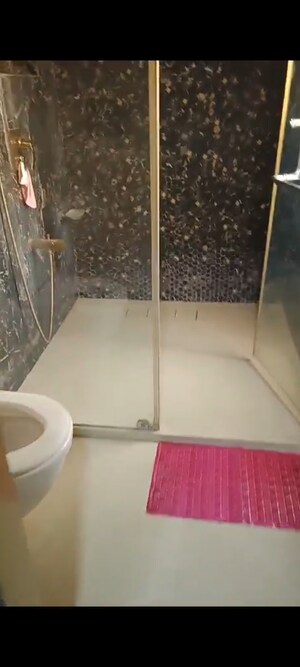 Master Bedroom in 5 BHK Apartment at Dynamic Panchsheel Heights, Kandivali West – for Sale