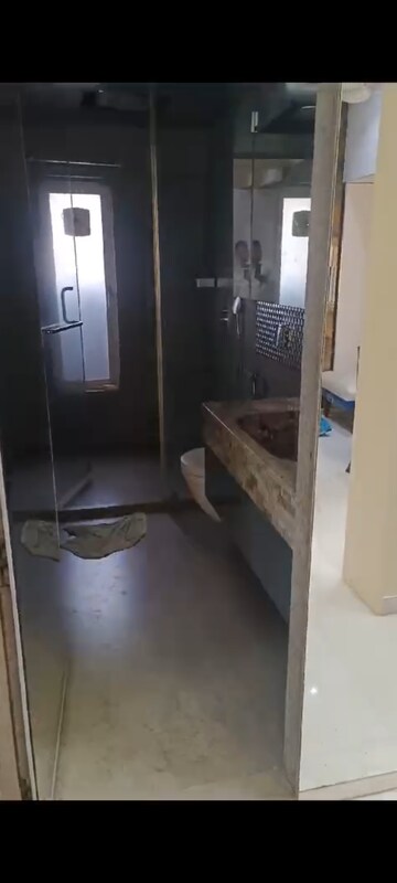 Bathroom in 5 BHK Apartment at Dynamic Panchsheel Heights, Kandivali West – for Sale