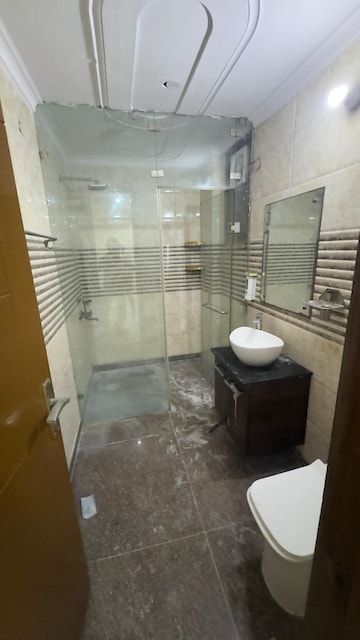 Bathroom in 3 BHK Builder Floor at Palm Residency Chhatarpur, Chattarpur – for Rent