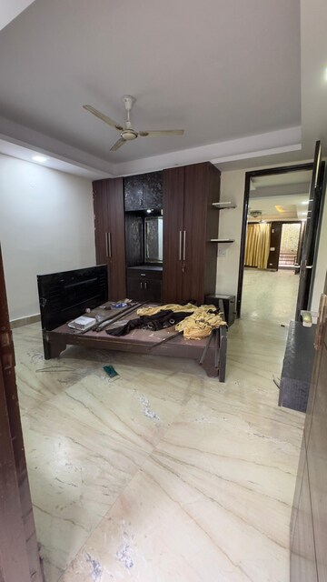 Bedroom in 3 BHK Builder Floor at Palm Residency Chhatarpur, Chattarpur – for Rent