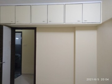 Room in 2 BHK Apartment at Raj Mandir Complex, Mira Road – for Rent
