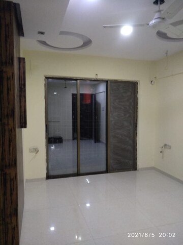 Master Bedroom in 2 BHK Apartment at Raj Mandir Complex, Mira Road – for Rent