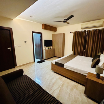 Team Area in 6 BHK Penthouse at LDA Parijaat Apartments, Gulzar Colony – for Sale