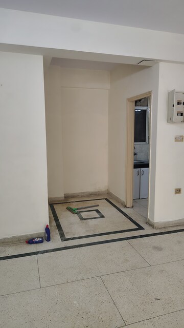 Furnished Amenities in 3 BHK Apartment at Ashiana The Heritage, Vaishali Sector 3 – for Rent