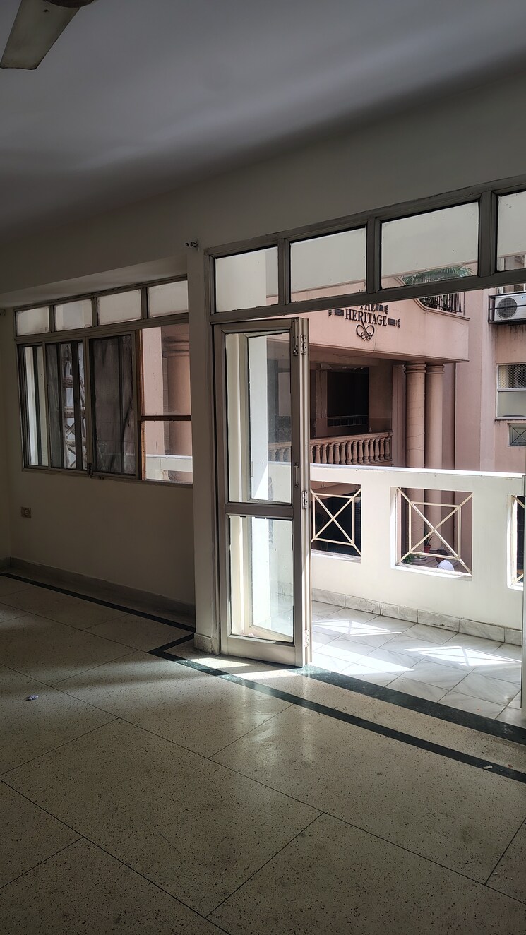 Kitchen, ashiana-the-heritage 3 Bedroom 2000 Sq.Ft. Apartment In Vaishali Sector 3 Ghaziabad 9015765