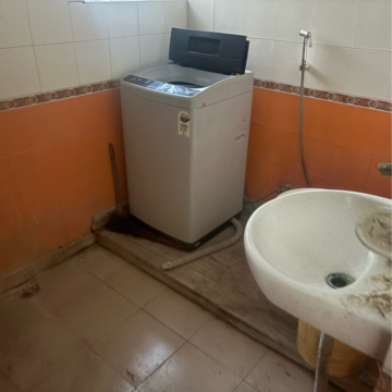 Bathroom in 1 BHK Independent House at Ashoka Enclave Faridabad, Ashoka Enclave – for Rent