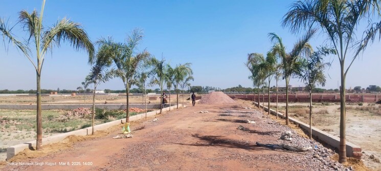 undefined, goverdhan  111 Sq.Yd. Plot In Goverdhan Mathura 9015922