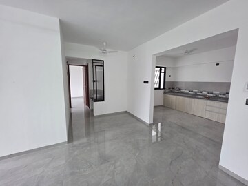Room in 2 BHK Apartment at Unique Youtopia, Kharadi – for Rent
