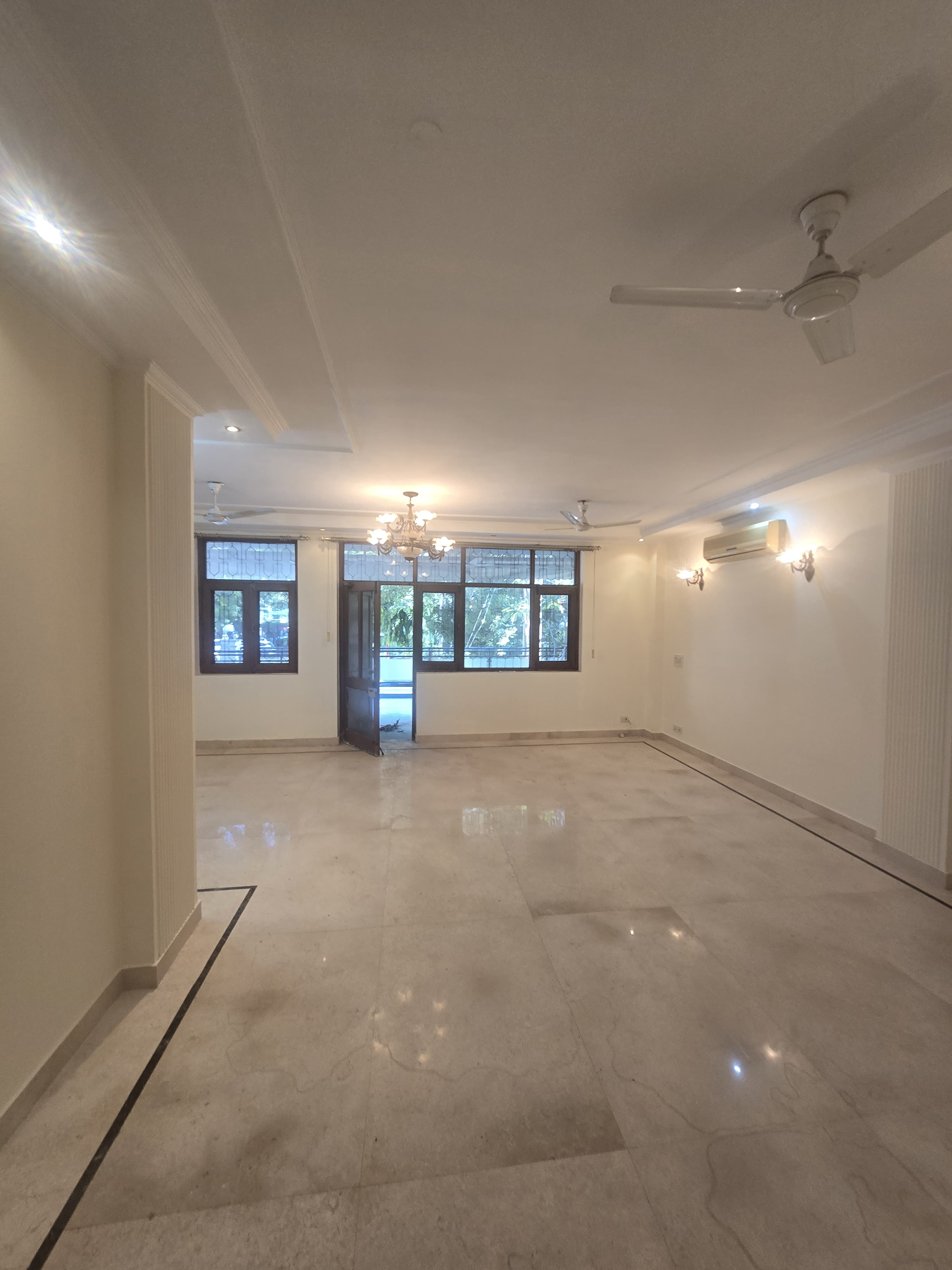 3 BHK Builder Floor For Rent in Gulmohar Park