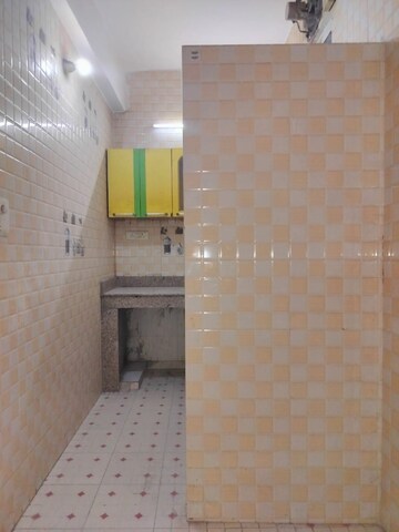 Bathroom in 3 BHK Apartment at RWA Jasola Sector 7, Jasola – for Sale