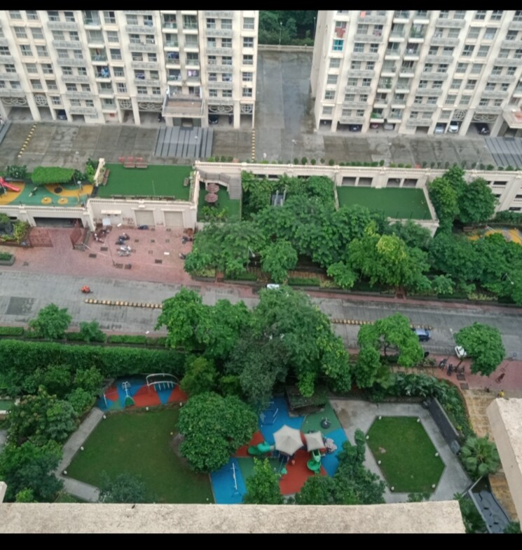 Garden, hiranandani-regent-hill 1 Bedroom 475 Sq.Ft. Apartment In Powai Mumbai 9015924