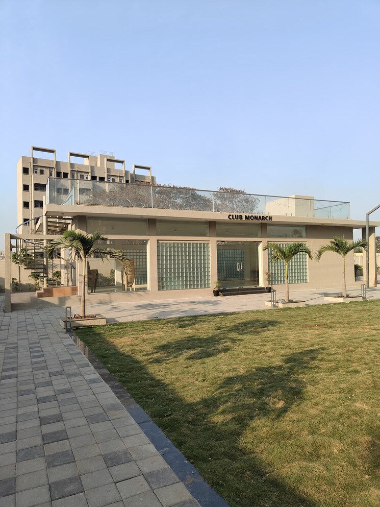 Exterior View, mantra-monarch 2 Bedroom 1000 Sq.Ft. Apartment In Balewadi Pune 9015895