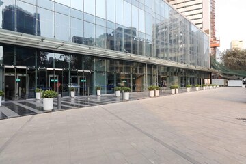  Office Space – Exterior View View at Kohinoor Square Phase 2, Dadar West - for Rent