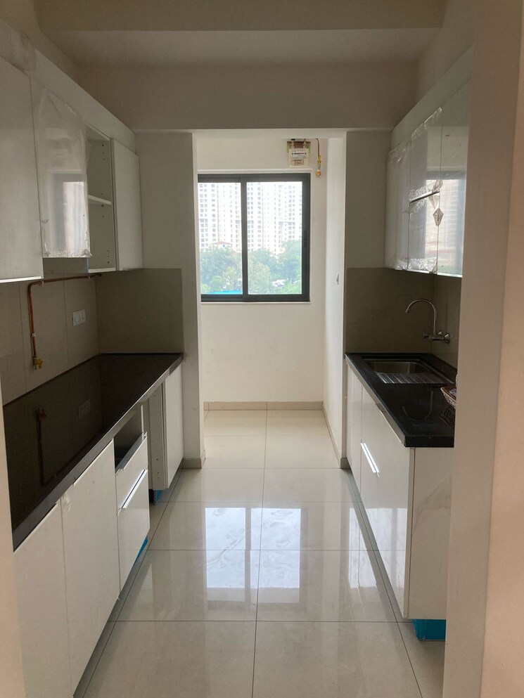 Kitchen, shapoorji-pallonji-vicinia 2 Bedroom 805 Sq.Ft. Apartment In Powai Mumbai 9015917
