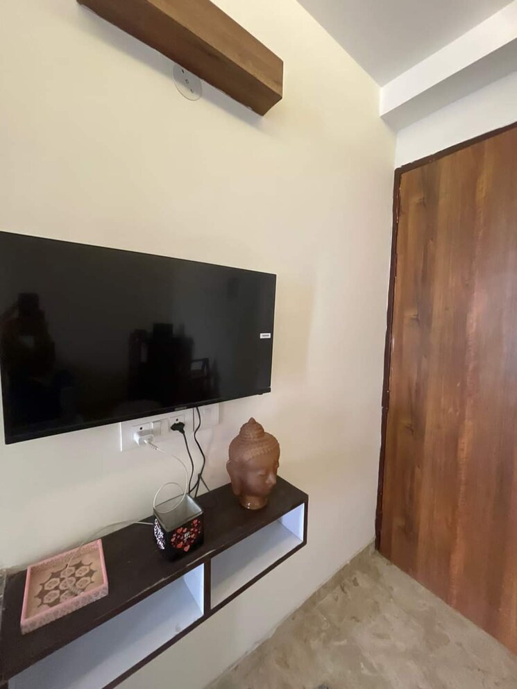 Room, sector 45 3 Bedroom 1750 Sq.Ft. Builder Floor In Sector 45 Gurgaon 9015929