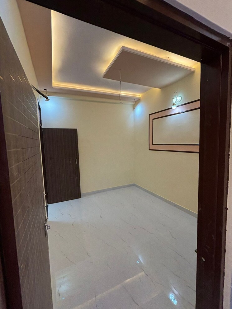 Room, kalwar road 3 Bedroom 940 Sq.Ft. Villa In Kalwar Road Jaipur 9015947
