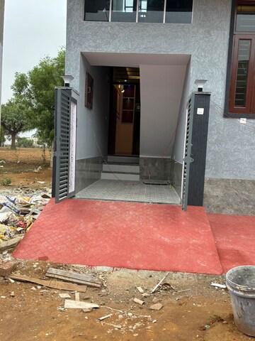 Parking in 3 BHK Villa at Kalwar Road – for Sale