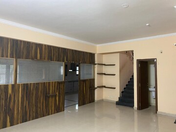 Room in 4 BHK Villa at my stick hills, Hi Tech City – for Rent