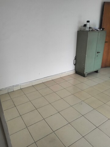Room in 2 BHK Apartment at Sahyadri Park, Kondhwa – for Rent