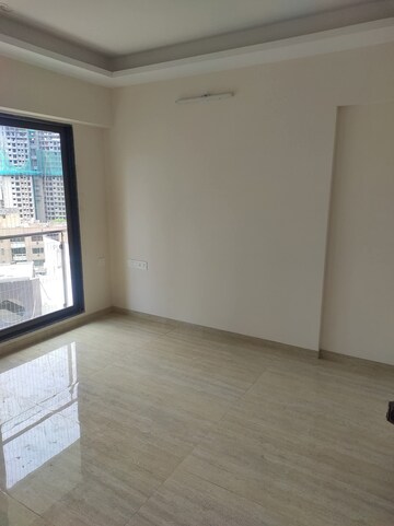 Room in 1 BHK Apartment at Orient Bellwether Heights, Matunga – for Rent
