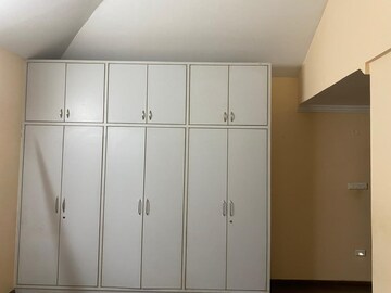 Room in 4 BHK Villa at my stick hills, Hi Tech City – for Rent