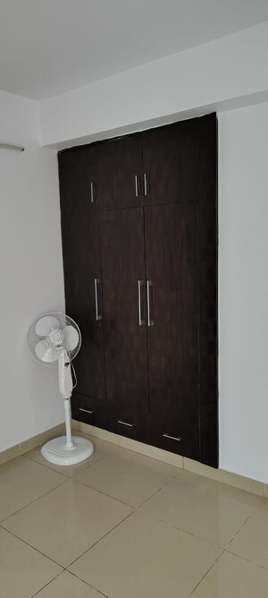 2 BHK Apartment For Sale in Raj Nagar Extension