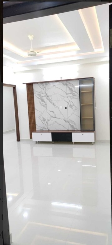2 BHK Apartment For Rent in HPR Lakefront, Hafeezpet