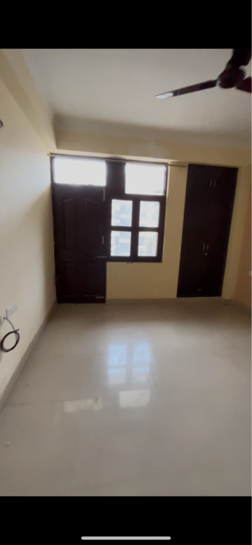 Room in 3 BHK Apartment at Vasu Fortune Residency, Raj Nagar Extension – for Rent