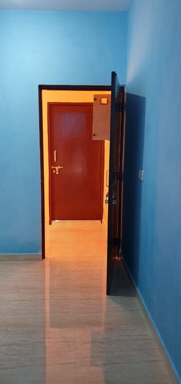 Room in 1 BHK Builder Floor at Ignou Road – for Rent
