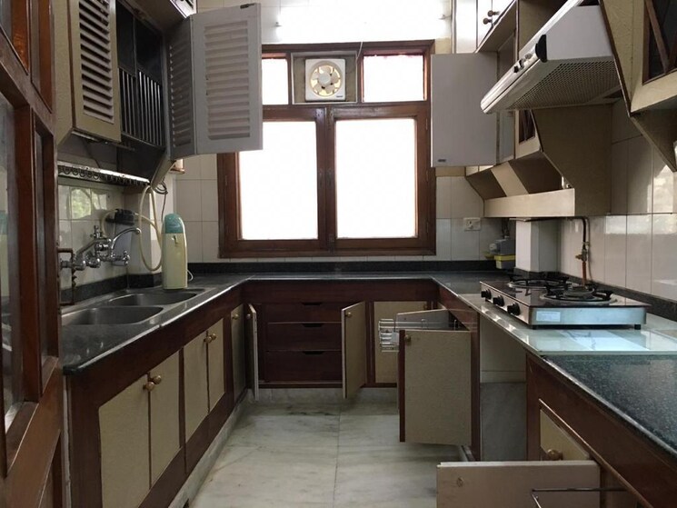 Kitchen, panchsheel park 3 Bedroom 800 Sq.Ft. Builder Floor In Panchsheel Park Delhi 9015959