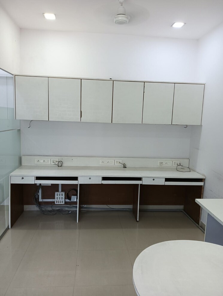 Kitchen, hiranandani-meadows Commercial Office Space 300 Sq.Ft. In Manpada Thane 9015985