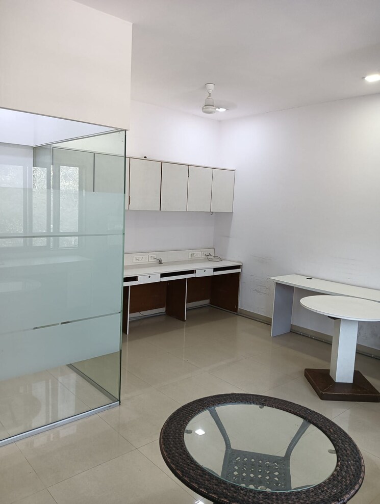 Kitchen, hiranandani-meadows Commercial Office Space 300 Sq.Ft. In Manpada Thane 9015985