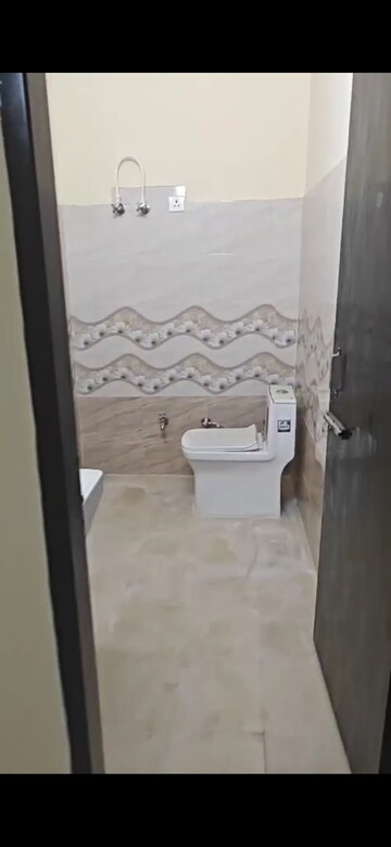 2 BHK Builder Floor For Rent in Sgm Nagar