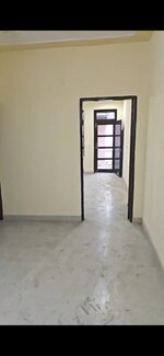 2 BHK + Pooja Room 900 Sq.Ft. Builder Floor in Pocket F, Sgm Nagar, Fari