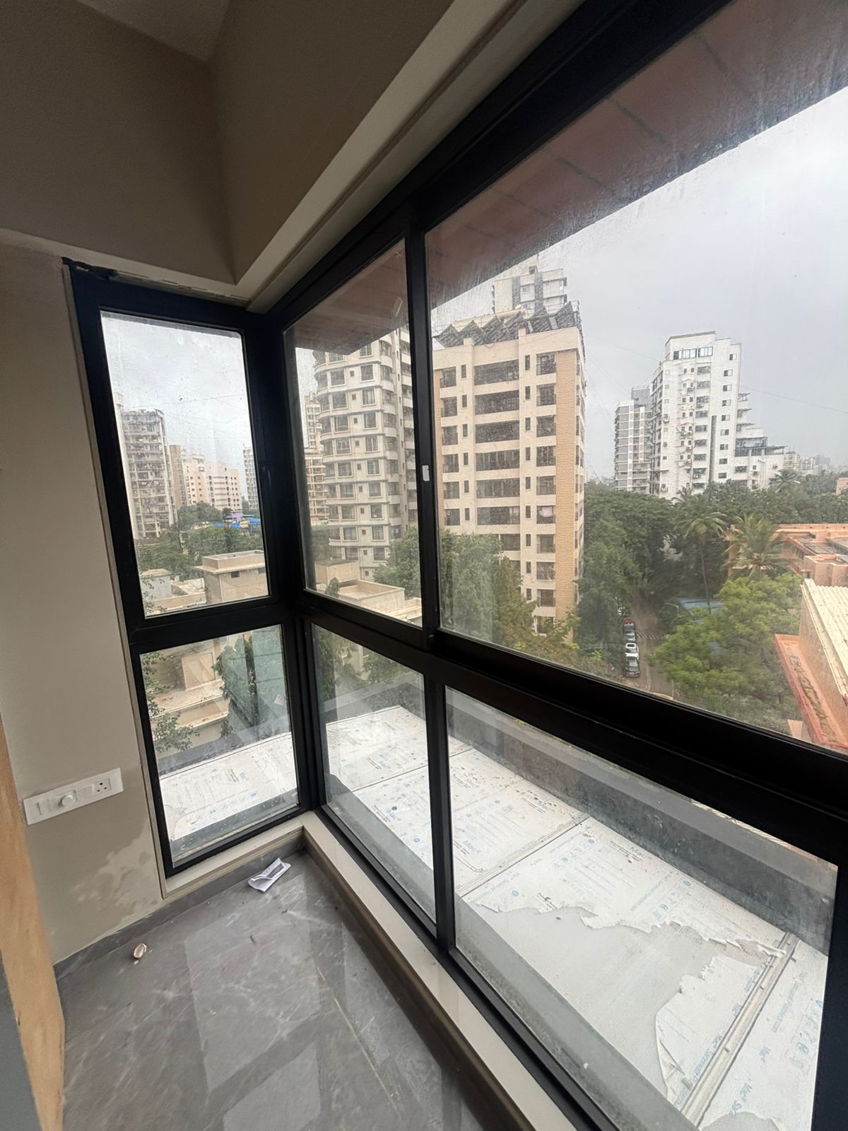 2 BHK + Pooja Room Apartment For Rent in Bellwether Amari