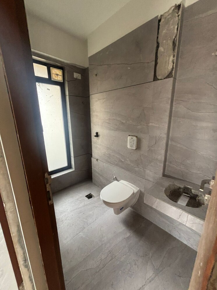 Bathroom, bellwether-amari 2 Bedroom 800 Sq.Ft. Apartment In Matunga Mumbai 9016016