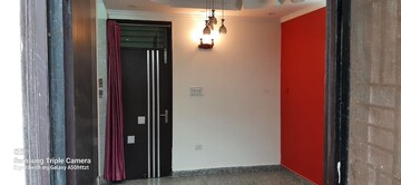 Room in 3 BHK Builder Floor at Paryavaran Complex – for Rent