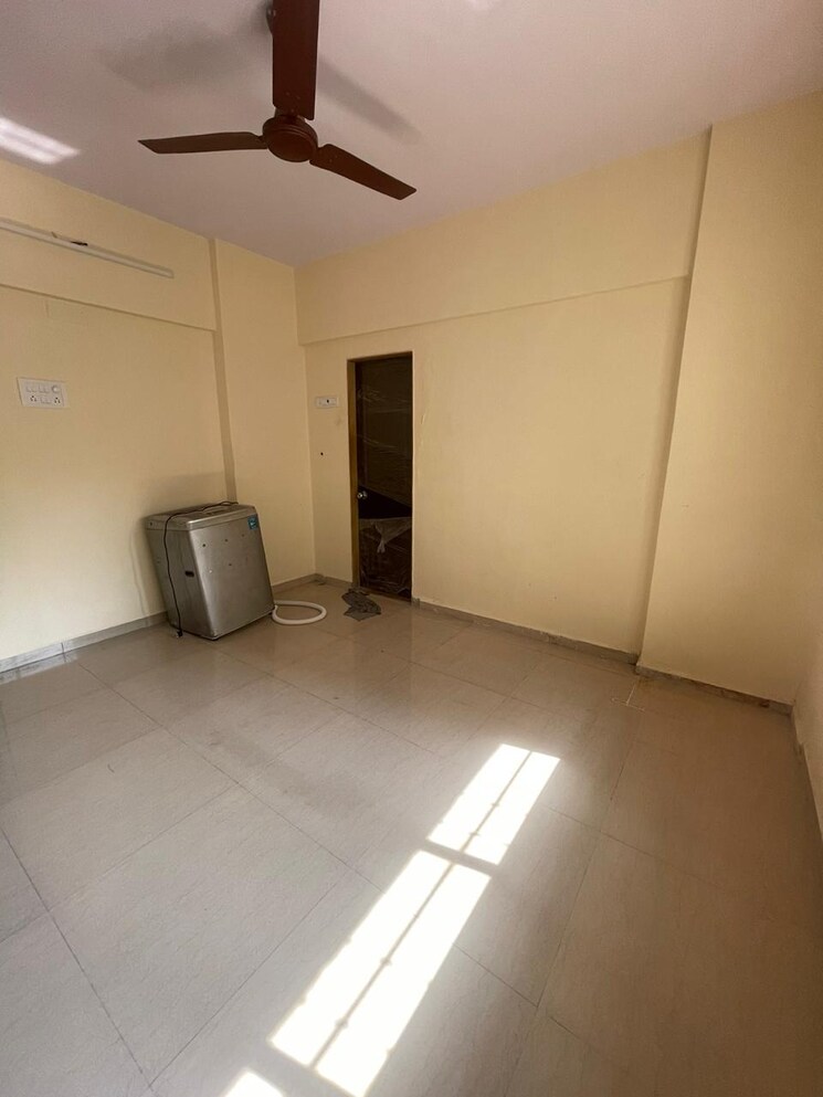 Room, happy-valley 2 Bedroom 1050 Sq.Ft. Apartment In Manpada Thane 9016039