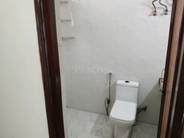Bathroom in 3 BHK Builder Floor at Sector 27 – for Rent
