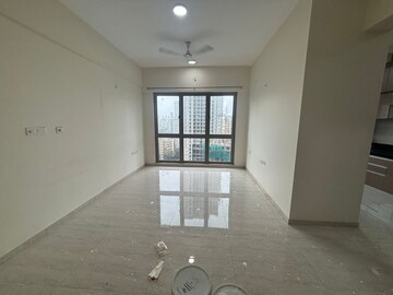 Room in 2 BHK Apartment at Sheth Auris Serenity Tower 2, Malad West – for Rent